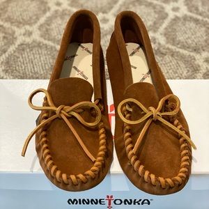 Minnetonka Men's Pile Lined Softsole Slipper